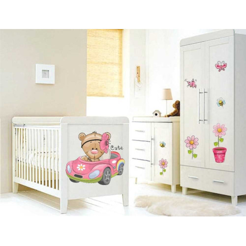 Teddy macis babaszoba falmatrica, autóban